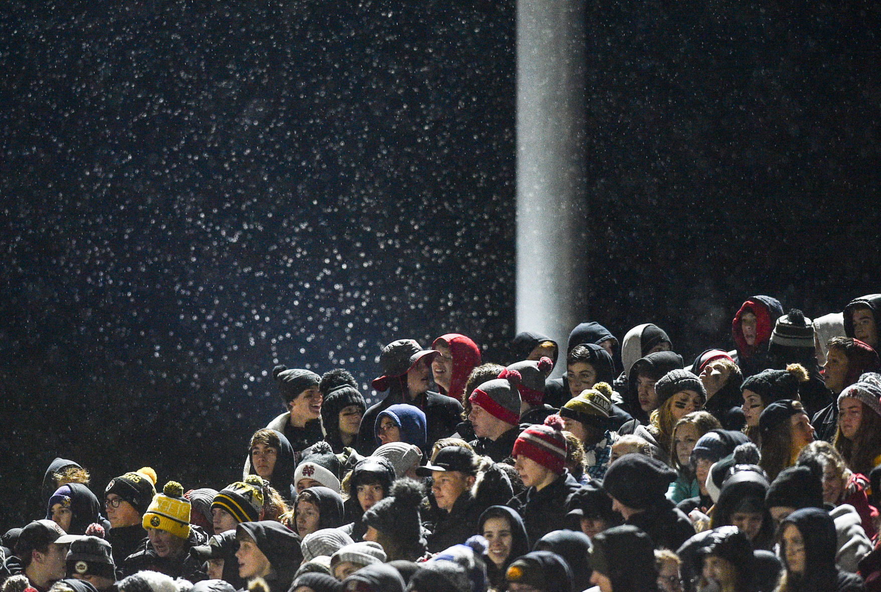 110119-qct-spt-ns-xavier-fball-016a.jpg